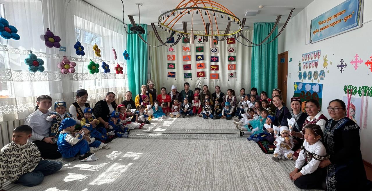 В ясли-саду” Әлем-Нұр “прошел праздничный утренник” Наурыз-береке, спорт-мереке”