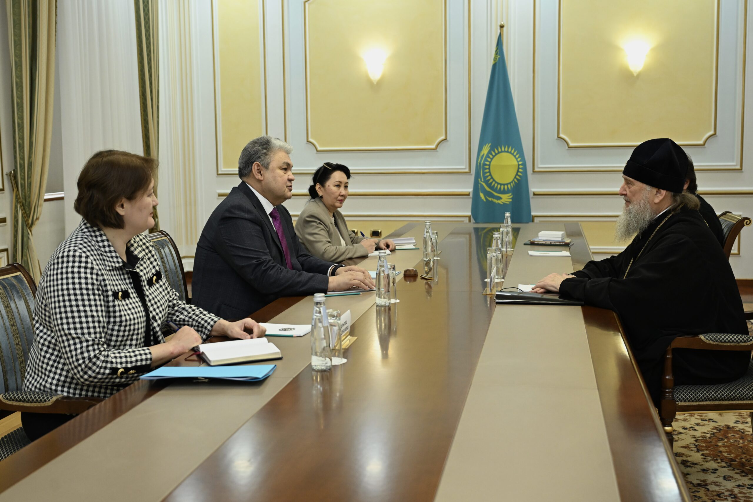Министр иностранных дел Казахстана принял Главу Православной Церкви