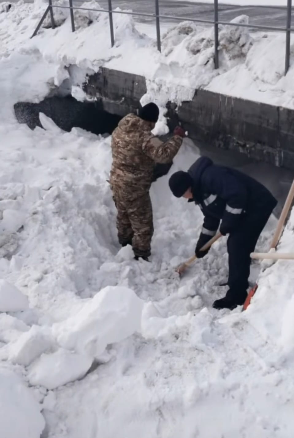 Проведены работы по очистке водопропускных труб