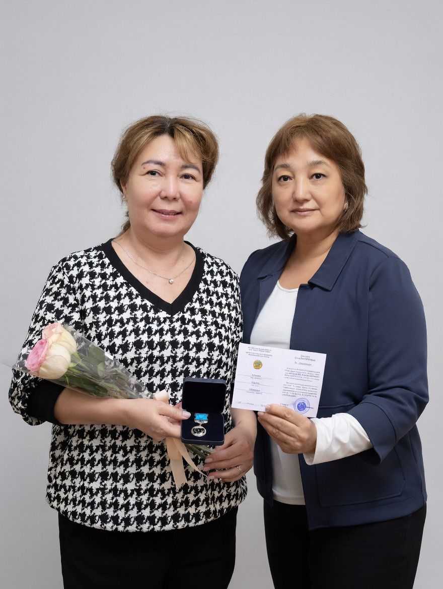Сотрудник Департамента награждена почетной наградой Министерства образования и науки Республики Казахстан — «Почетный работник образования»