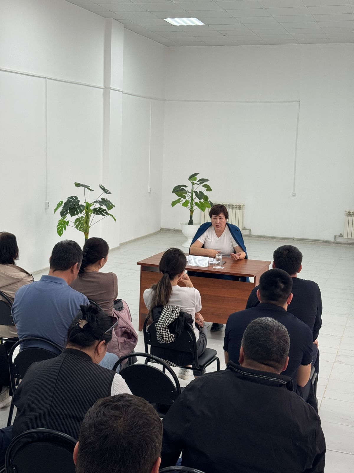 Встреча с индивидуальными предпринимателями и представителями крестьянских хозяйств в Махамбетском районе