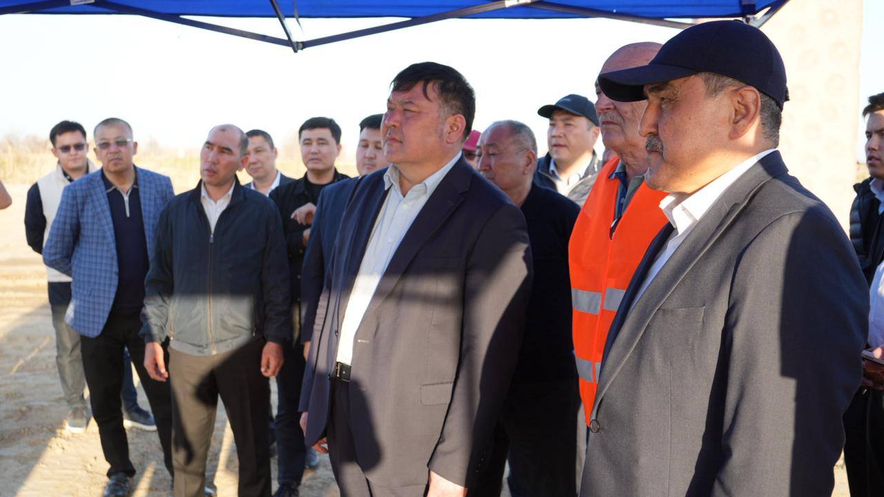 ҚР СУ РЕСУРСТАРЫ ЖӘНЕ ИРРИГАЦИЯ МИНИСТРІ НҰРЖАН НҰРЖІГІТОВ ШАРДАРА АУДАНЫНДАҒЫ  АҒЫН СУ ЖҮЙЕЛЕРІН КҮРДЕЛІ ЖӨНДЕУ ЖҰМЫСТАРЫМЕН ТАНЫСТЫ