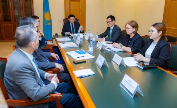 МНЭ, Национальный банк и АРРФР завершили серию совещаний по разъяснению Программы совместных действий на 2026–2028 годы