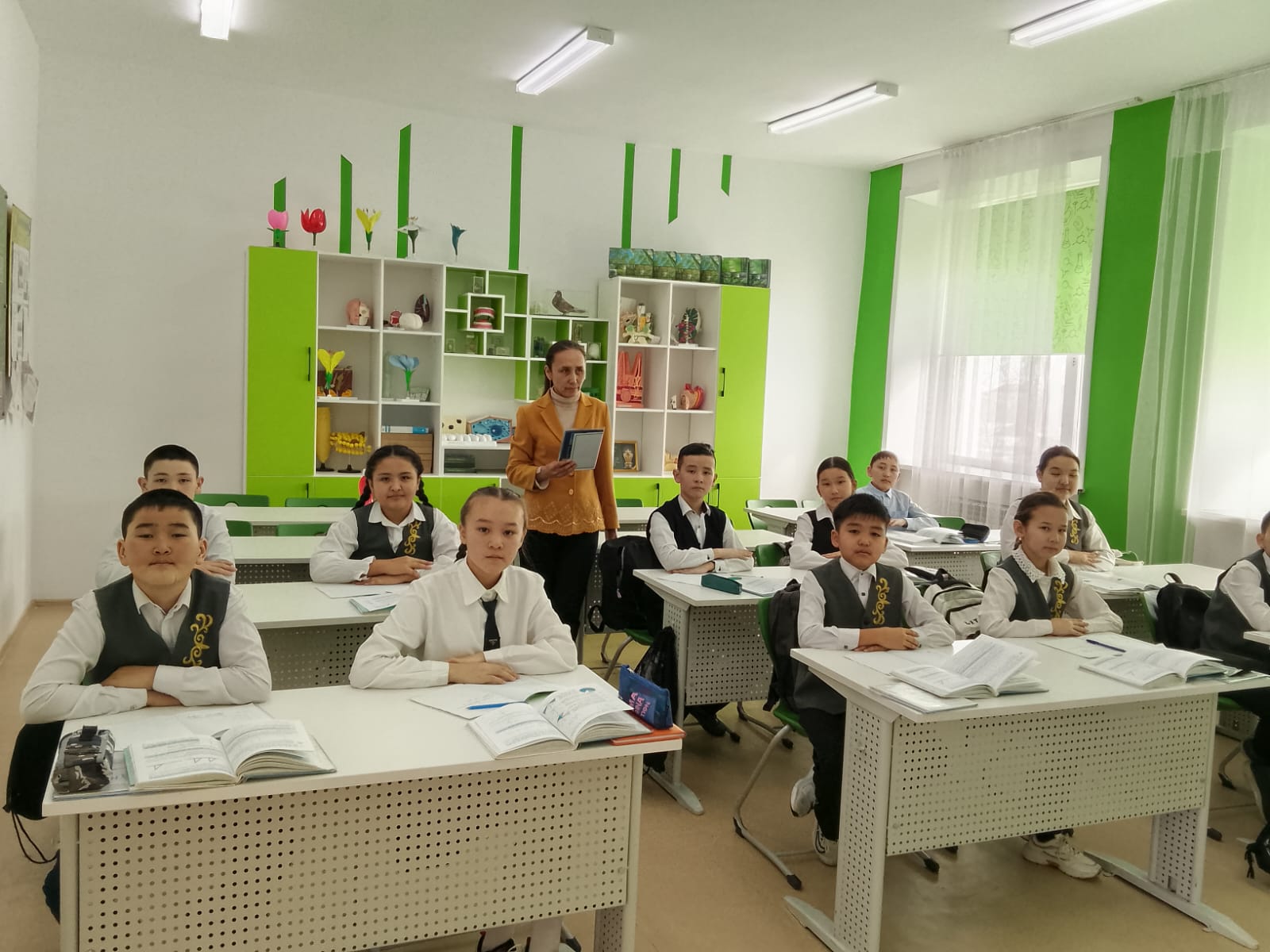 Амангельдинский райолнный государственный архив о проведении урока ко дню 160-летия Алихан Бокейхана «Ұлт көсемі»