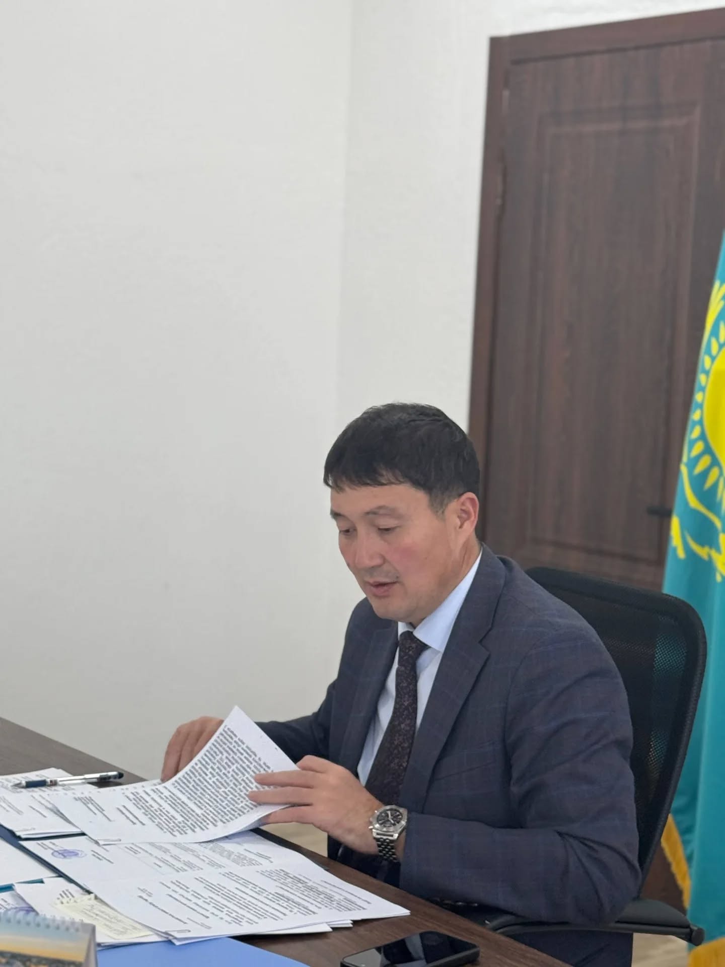 Аким района провел совещания