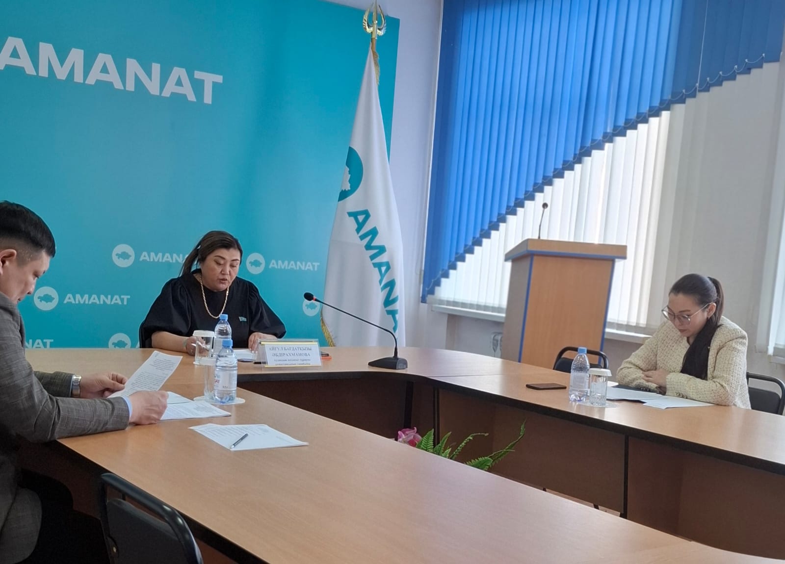 ЗАСЕДАНИЕ ПОСТОЯННОЙ КОМИССИИ  МАСЛИХАТА ТАЙЫНШИНСКОГО РАЙОНА СЕВЕРО – КАЗАХСТАНСКОЙ ОБЛАСТИ