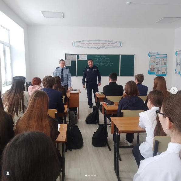 3 марта 2026 года в КГУ «Костряковская общеобразовательная школа» оперуполномоченным по делам несовершеннолетних ОП Федоровского района капитаном полиции Сакмаровым Р.Н. совместно с участковым инспектором полиции Турсуновым С.М. проведены профилактические лекции для учащихся.