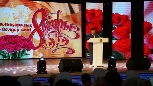 ПРАЗДНИК, ОЗАРЁННЫЙ ТЕПЛОМ ВЕСНЫ: В РАЙОННОМ ЦЕНТРЕ СОСТОЯЛОСЬ ТОРЖЕСТВЕННОЕ МЕРОПРИЯТИЕ «СВЕТ МИРА — МАТЬ», ПОСВЯЩЁННОЕ 8 МАРТА