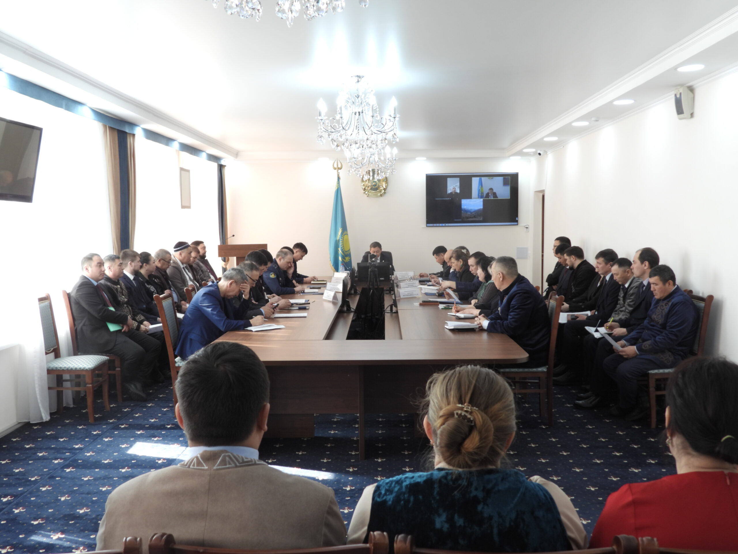 Заседание Межведомственной комиссии по вопросам противодействия коррупции при акимате Тайыншинского района Северо-Казахстанской области