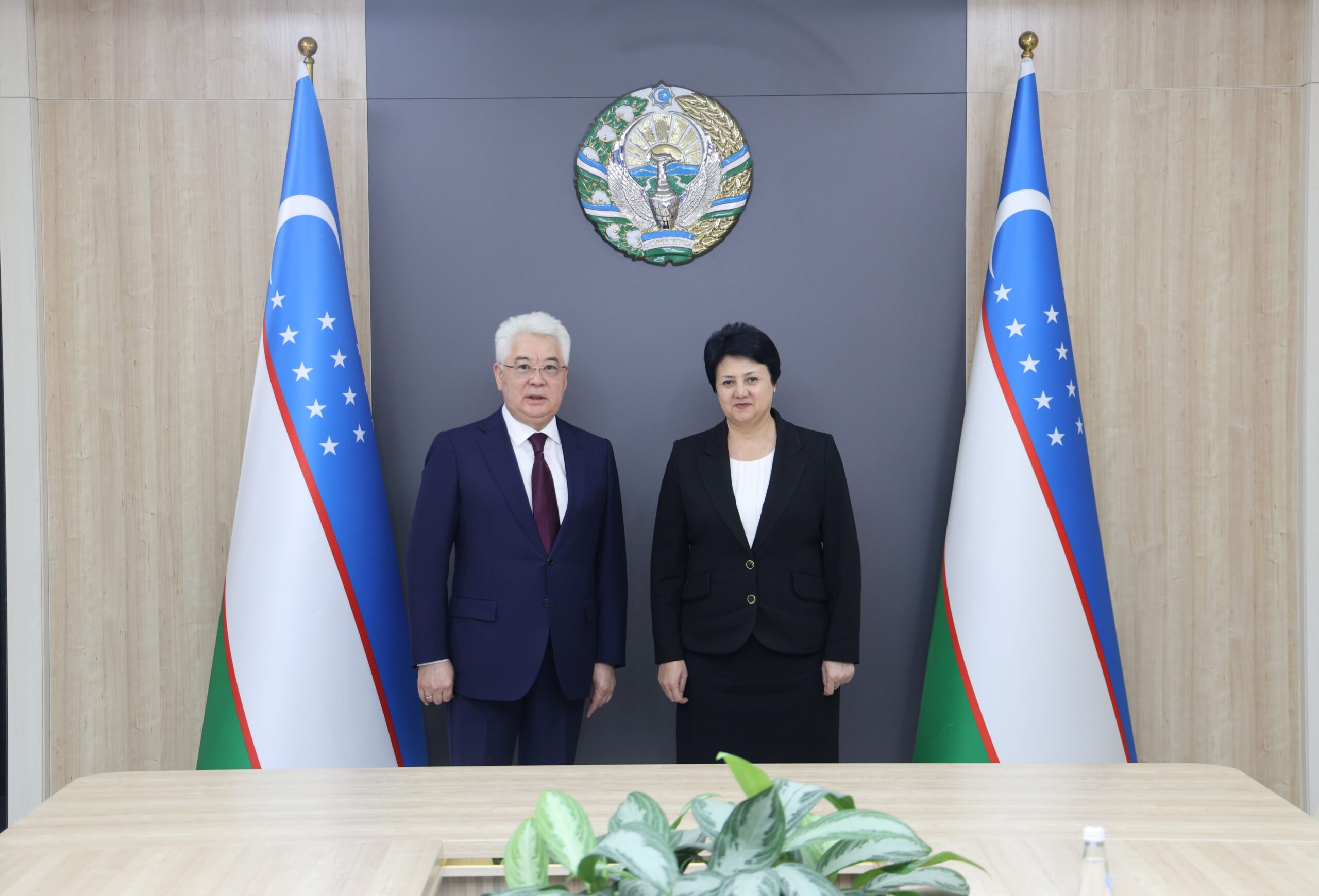 Посол Бейбут Атамкулов встретился с Министром дошкольного и школьного образования Эъзозхон Каримовой