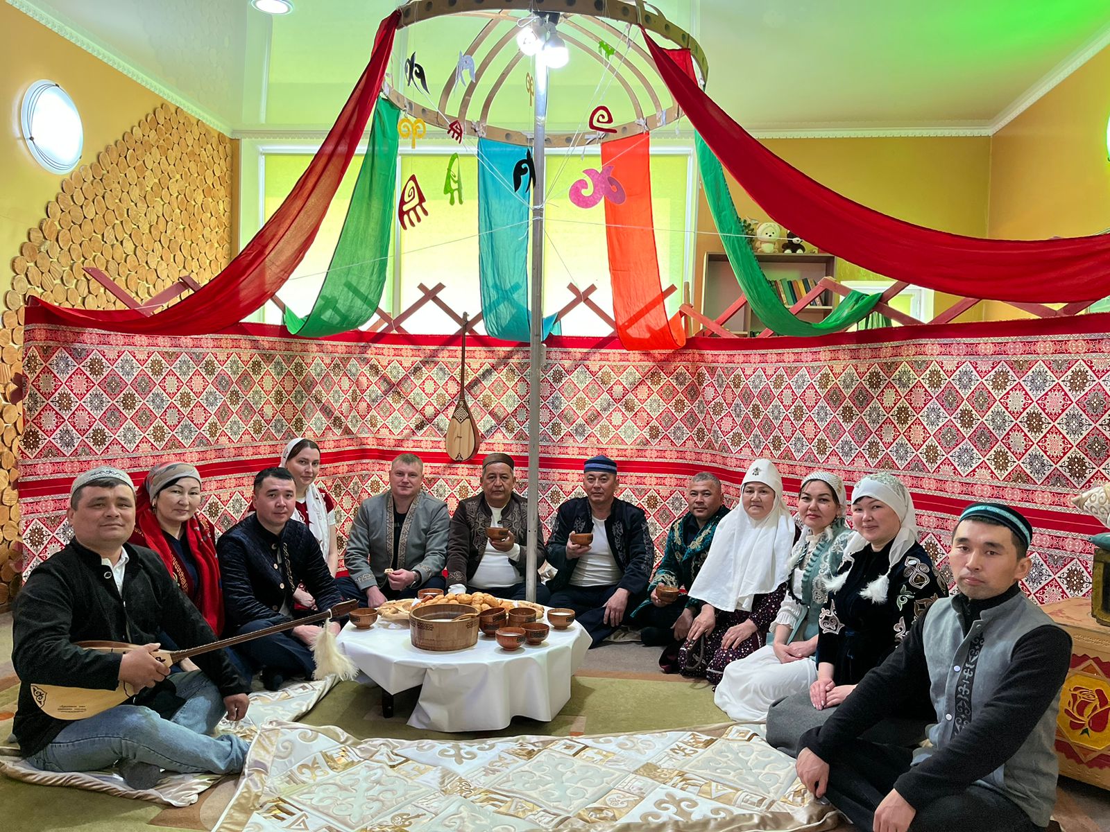 Среди спасателей были освещены национальные ценности