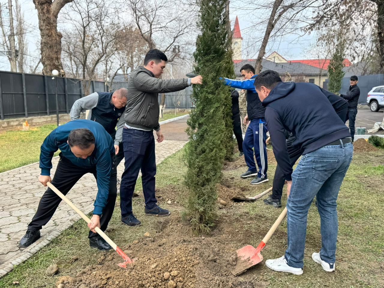 В рамках Наурызнама, в честь праздника «День очищения», во всех подразделениях в рамках республиканского проекта «Таза Қазақстан» организуются работы по санитарной очистке и благоустройству территорий.