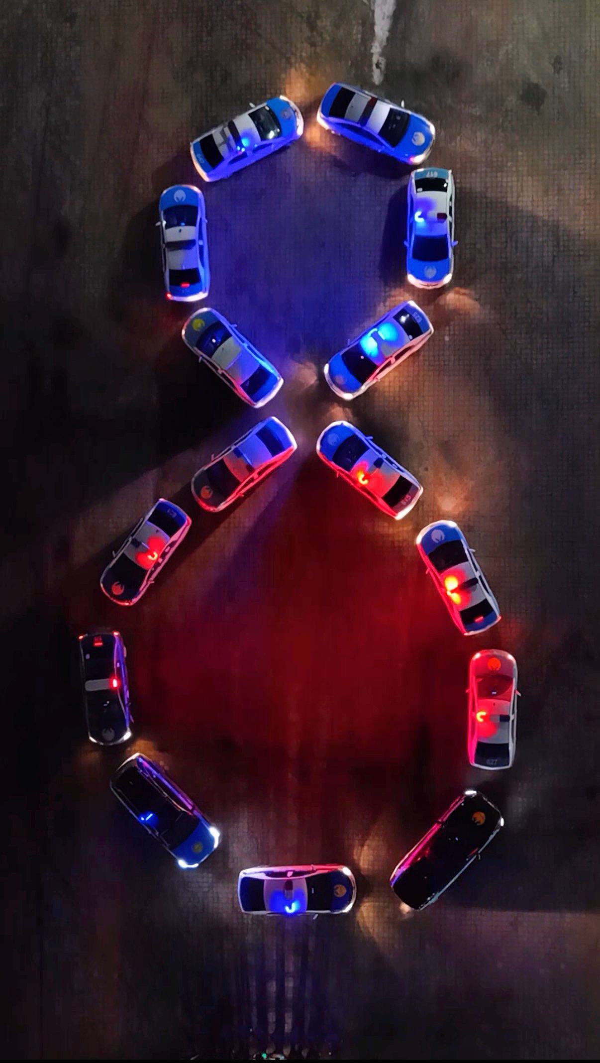 Полицейские области Абай поздравили женщин с 8 Марта ярким флешмобом в Семее