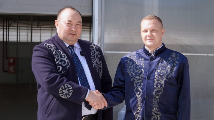 КЕЛЕС: В САМОЙ БОЛЬШОЙ ТЕПЛИЦЕ СТРАНЫ ОТМЕЧАЕТСЯ НАУРЫЗ