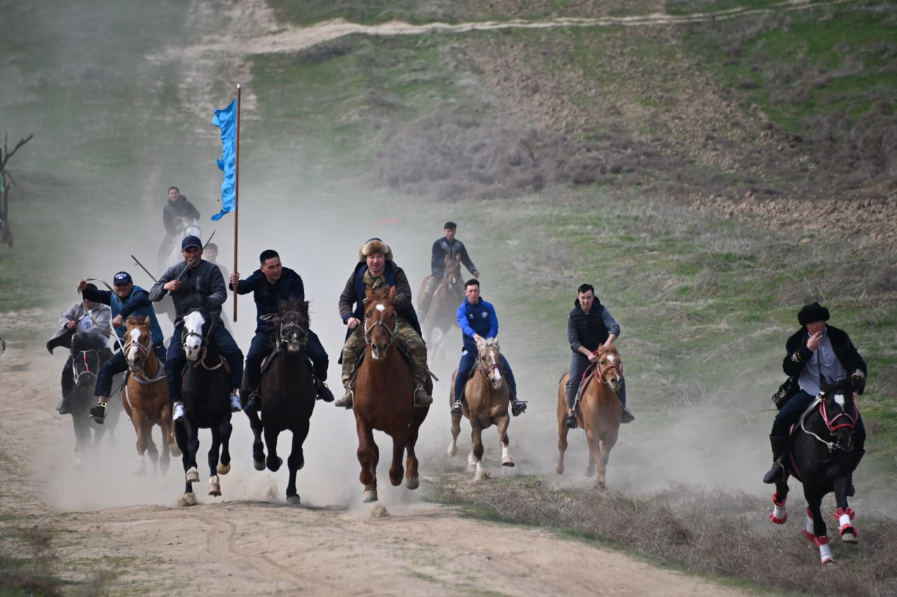 Наурызнама: военнослужащие Вооруженных сил отметили День единства