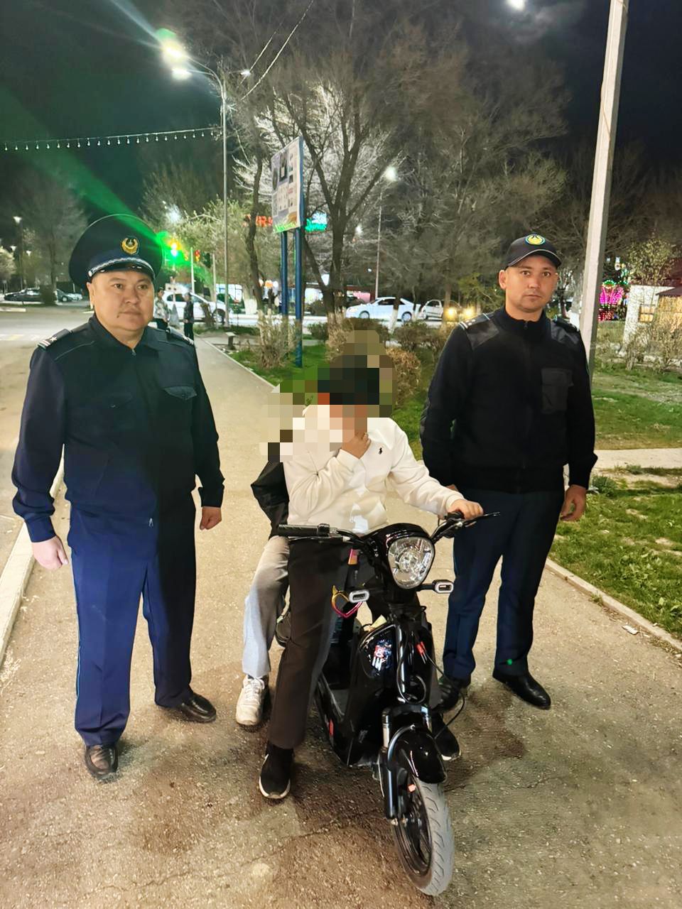 Полицейские и известные спортсмены объединились ради безопасности подростков в Жамбылской области