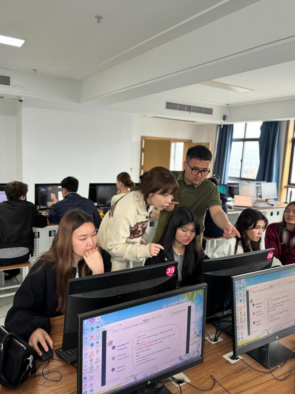 Студенты колледжа проходят международную стажировку по цифровой кибербезопасности