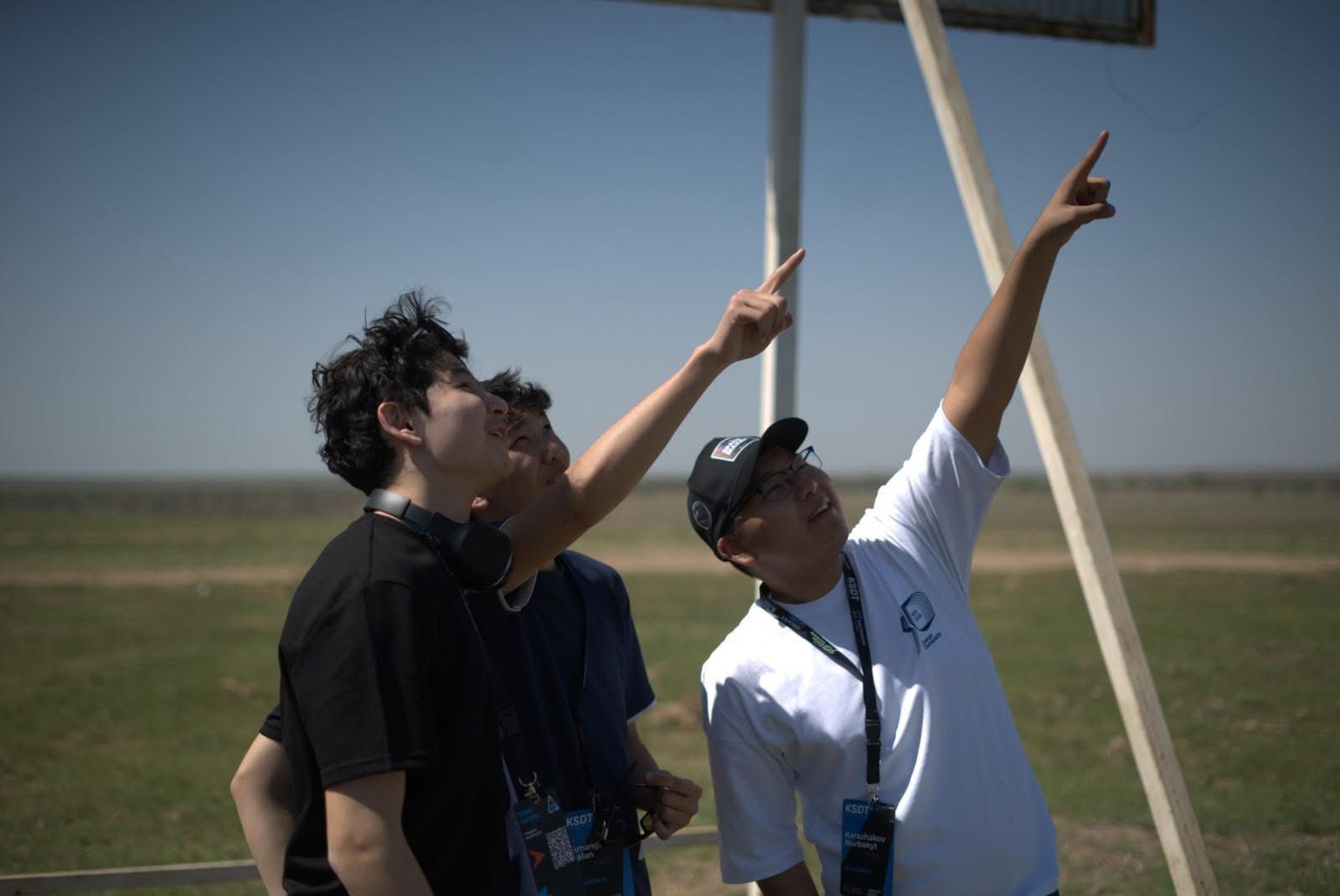 Стартует международный научный конкурс по космическим исследованиям «Открываем мир науки» среди учащихся 9-11 (12) классов