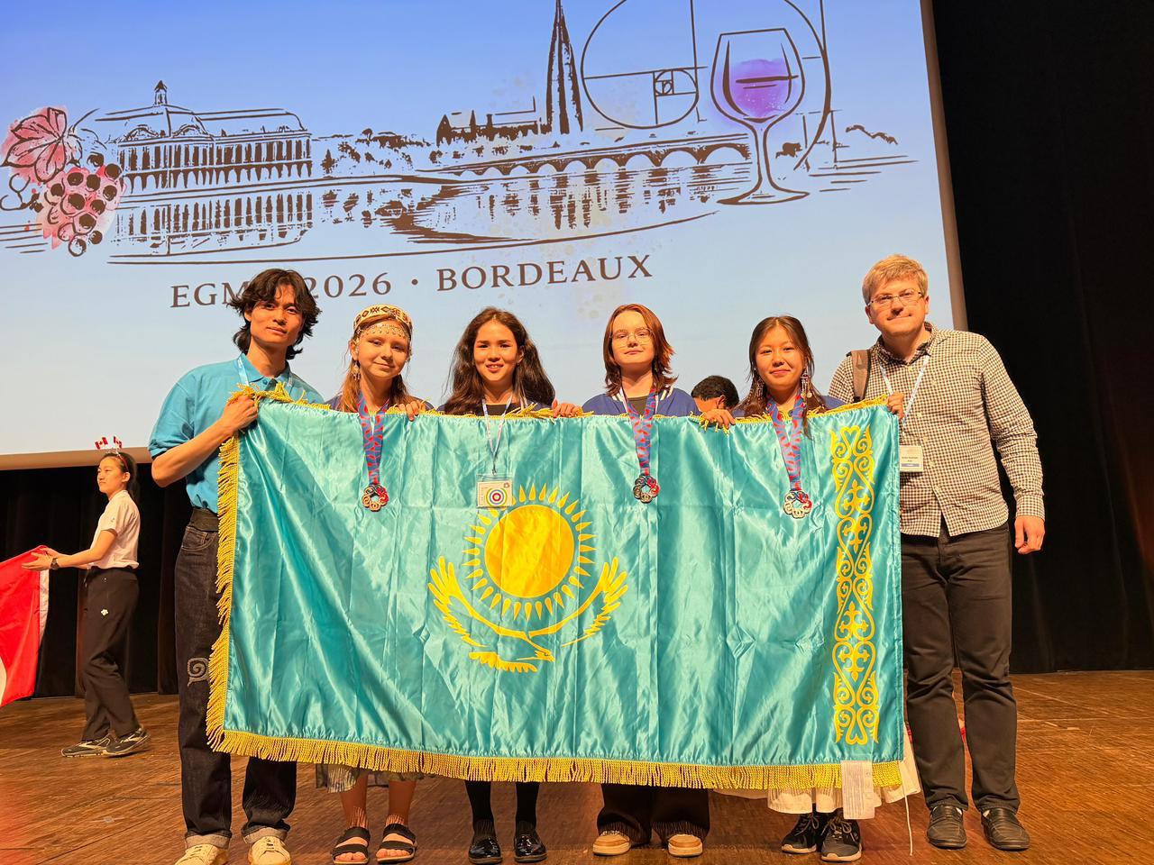 Казахстанские школьницы завоевали три медали на международной математической олимпиаде EGMO