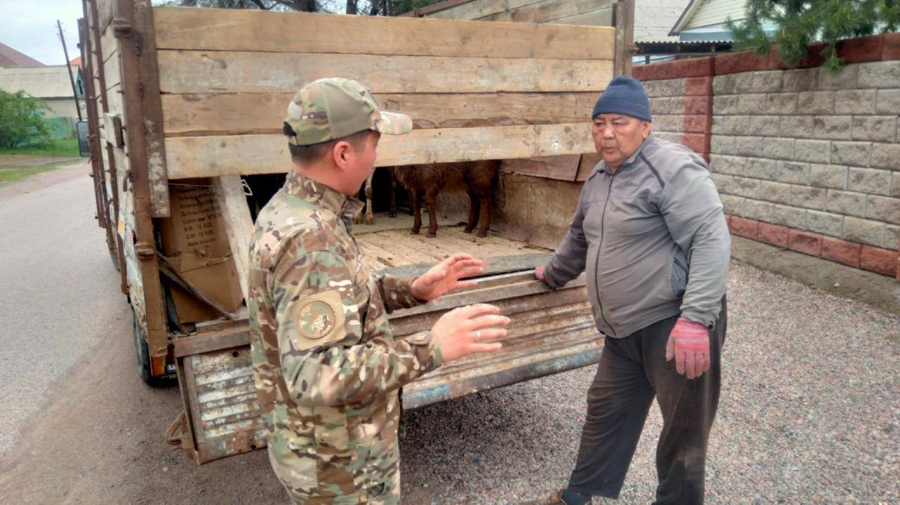 Жителям Меркенского района разъяснили правила безопасности