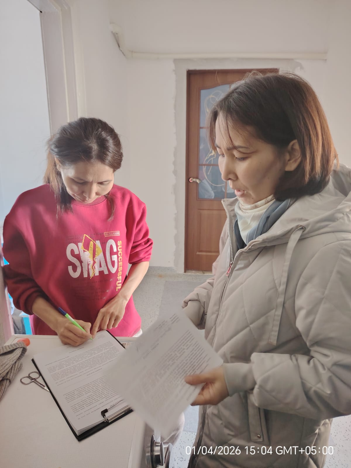 «Таза Қазақстан»: В Иртышском районе продолжаются работы по благоустройству и санитарной очистке