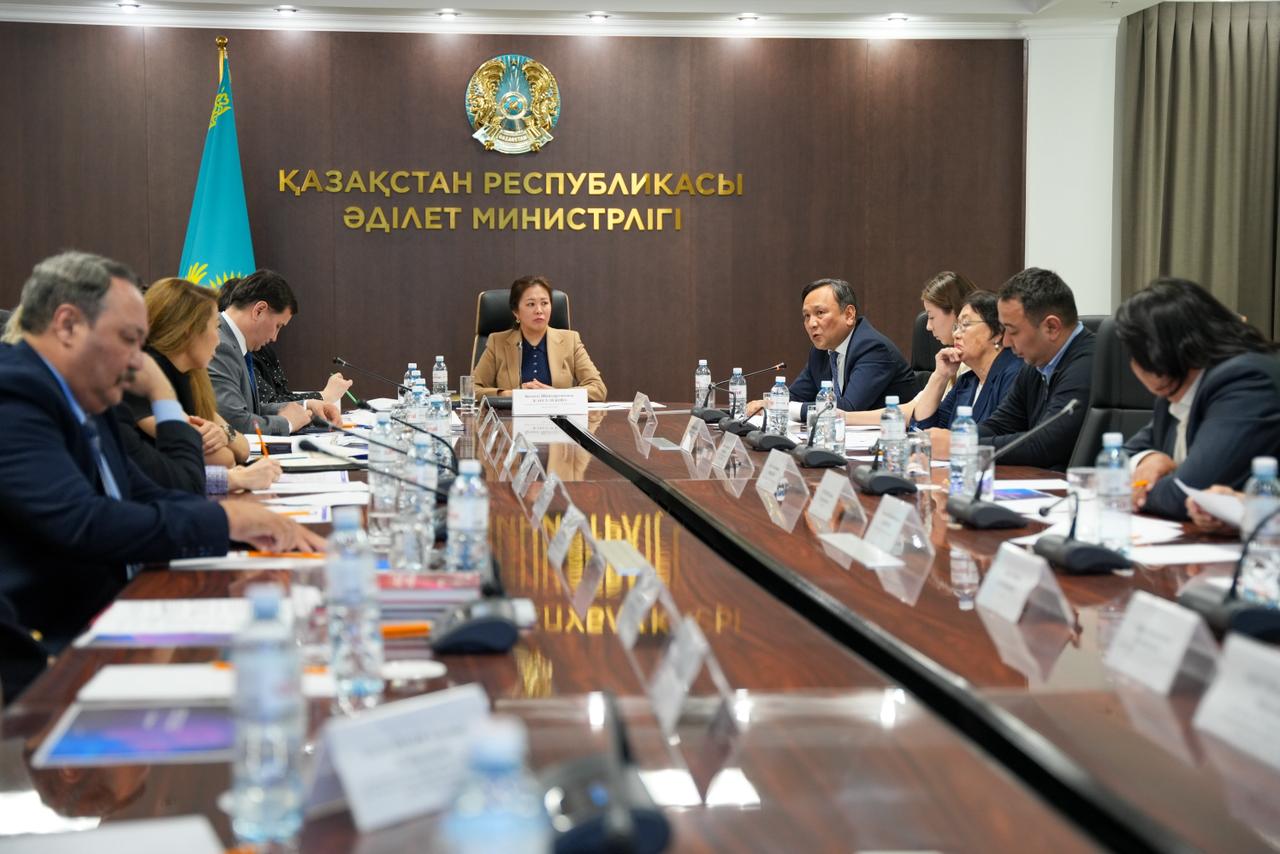 В Министерстве юстиции состоялся круглый стол по актуальным вопросам коллективного управления правами