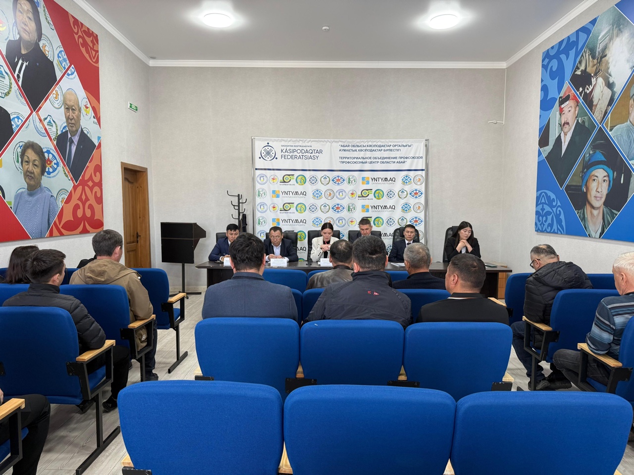 Встреча с представителями строительных организаций области Абай.