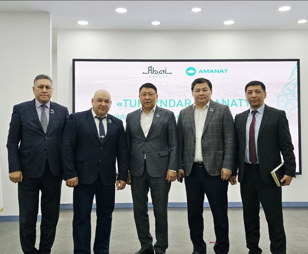 Сегодня в городе Семей в Alikhan Bokeikhan University состоялся региональный форум на тему «Управление домом: ответственность, доверие, результат», организованный в рамках проекта партии «AMANAT» «TURGYNDAR AMANATY»