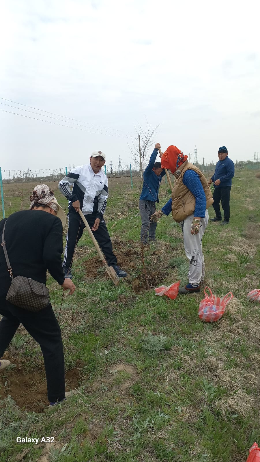 В Теренозекском сельском округе активно проходит акция «Таза Қазақстан».