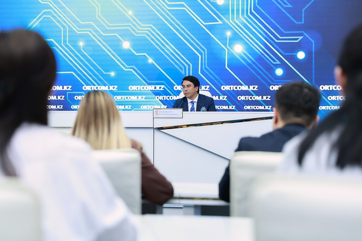 Соцуслуги в Казахстане переходят на ИИ и в проактивный формат