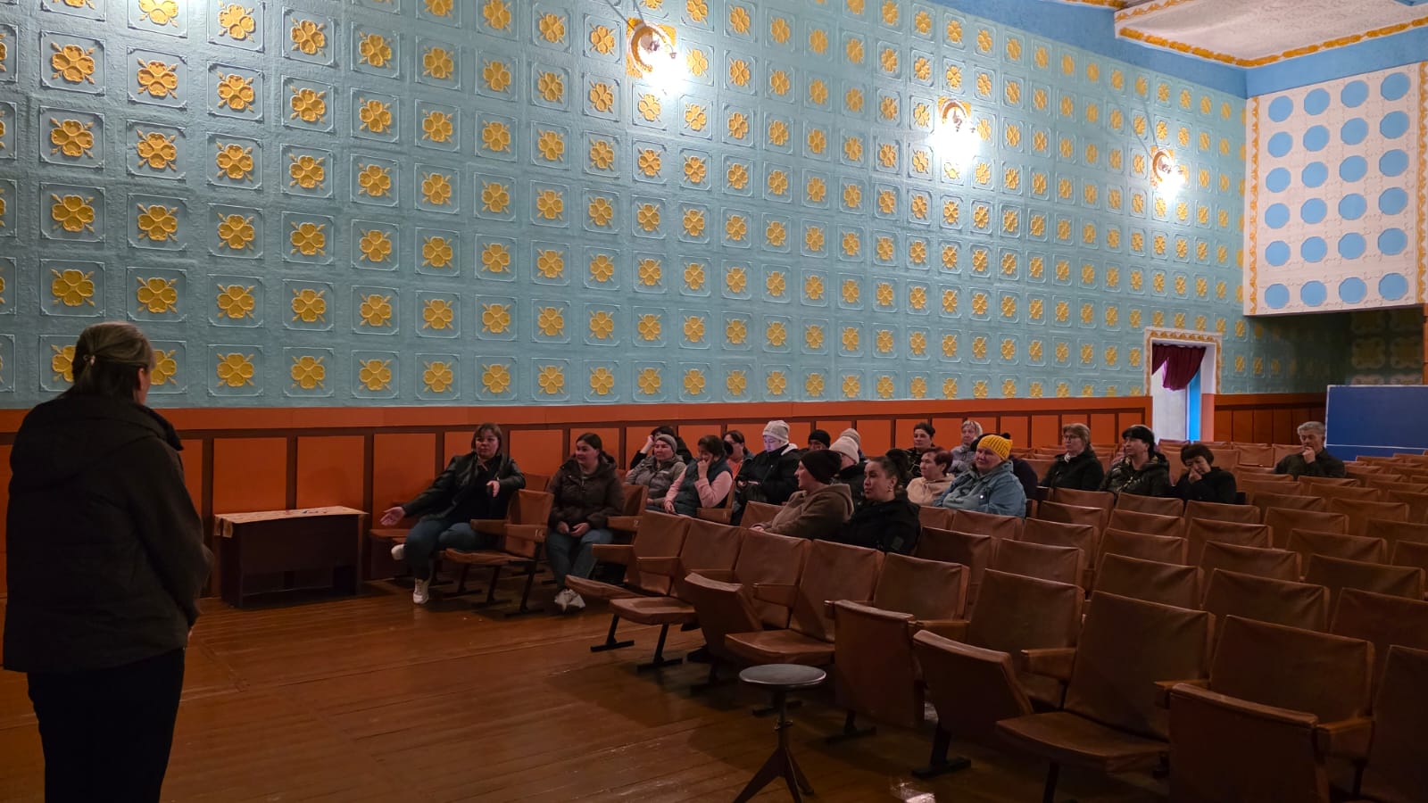 Аким Костряковского сельского округа Гончарук С.А. провела встречу с жителями села Костряковка.