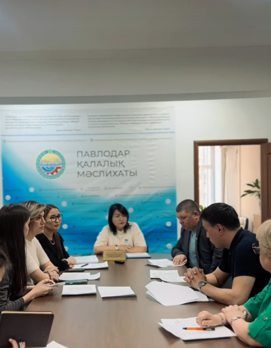 Заседание постоянной комиссии по вопросам ЖКХ