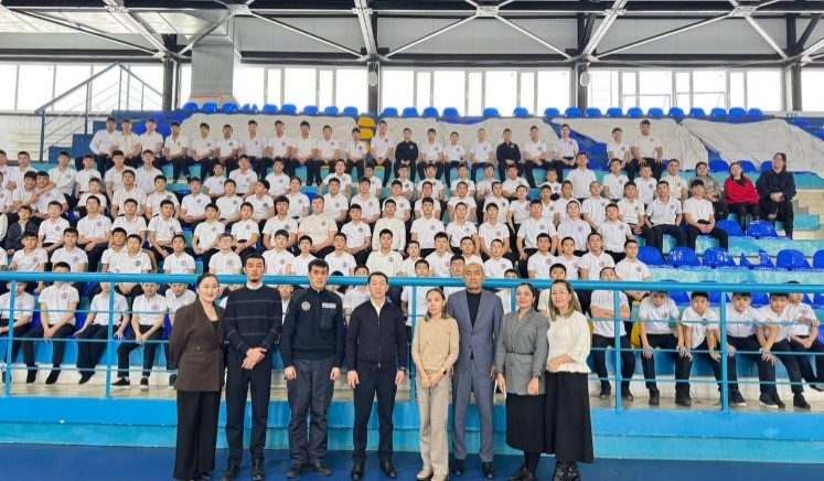 «Біз бірлесе әрекет еткенде ғана нәтижелі өзгеріске қол жеткізе аламыз! Тәрбиелі ұрпақ – жарқын болашақтың кепілі!»