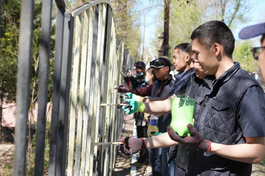В Мойынкуме прошёл субботник в рамках акции «Таза Казахстан»
