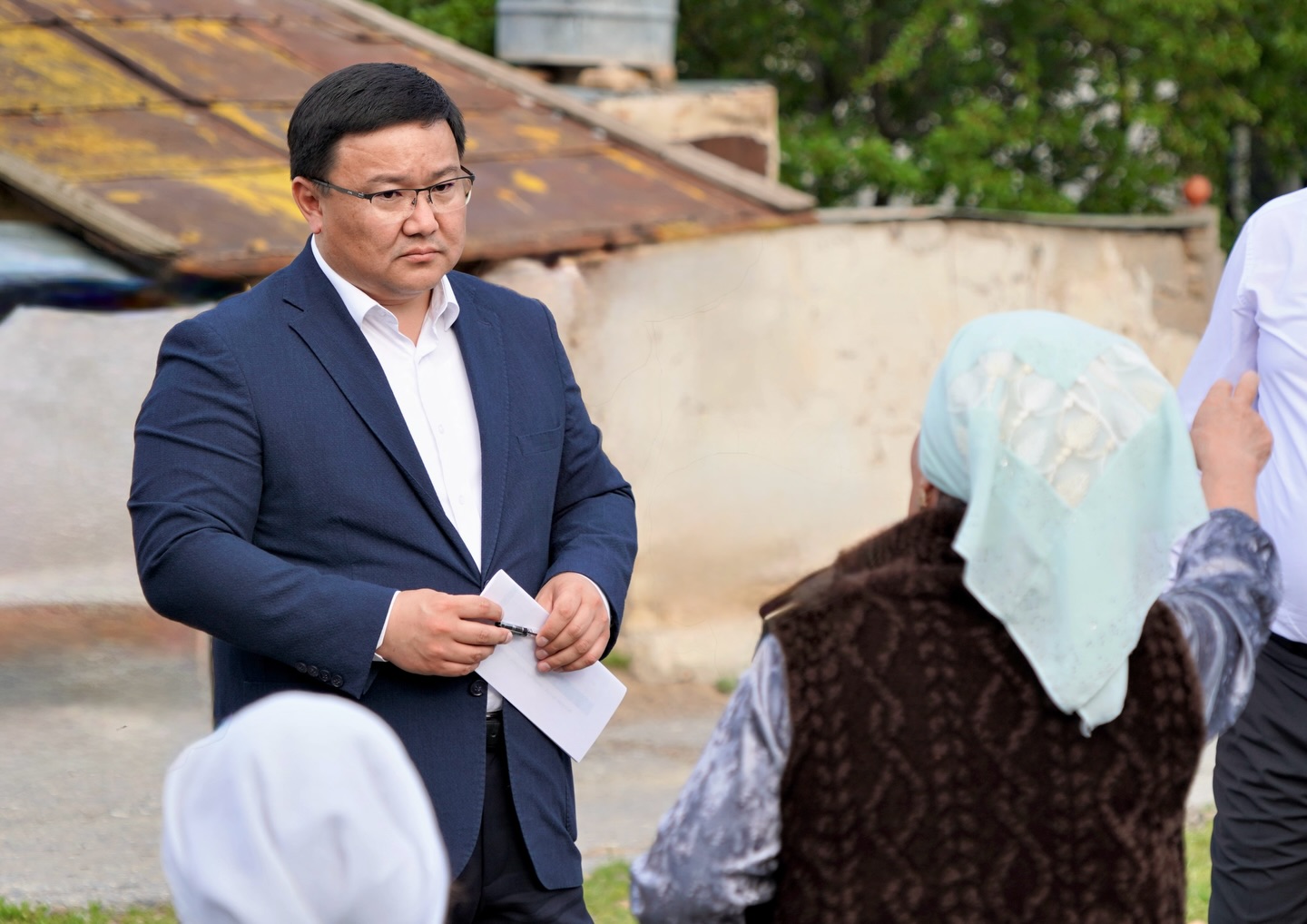 АКИМ ГОРОДА ВСТРЕТИЛСЯ С ЖИТЕЛЯМИ СЕЛА