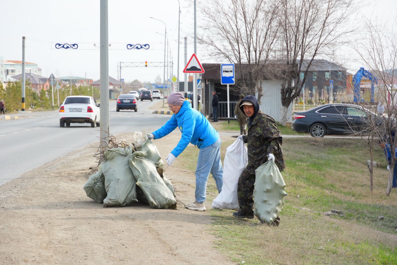 СУББОТНИК ПРОДОЛЖАЕТСЯ