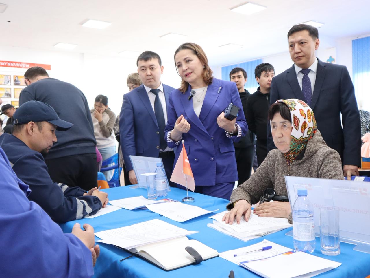 В сельском округе Кенкияк Темирского района состоялась ярмарка вакансий.