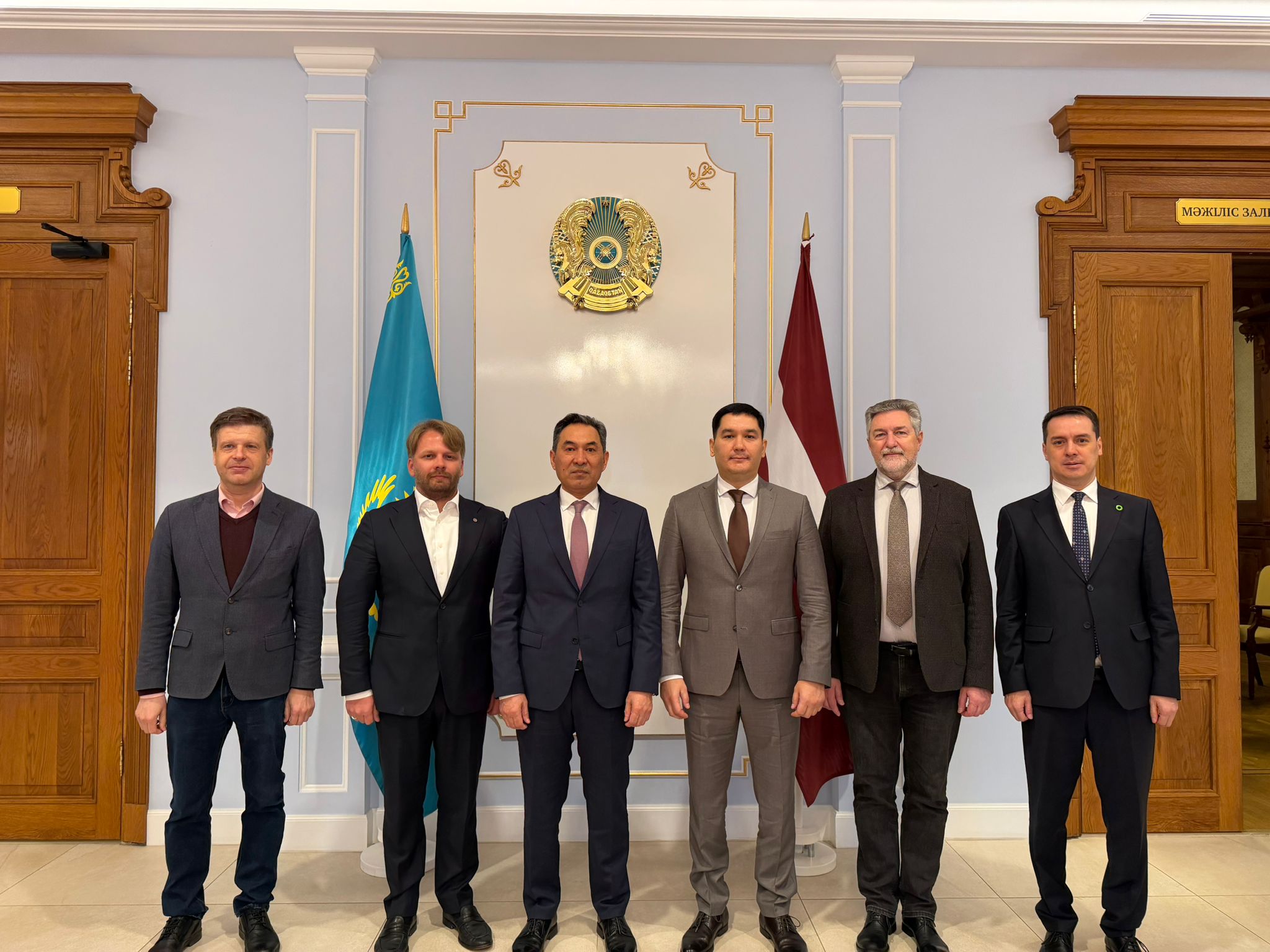 Казахстан и Латвия возобновляют работу Делового совета