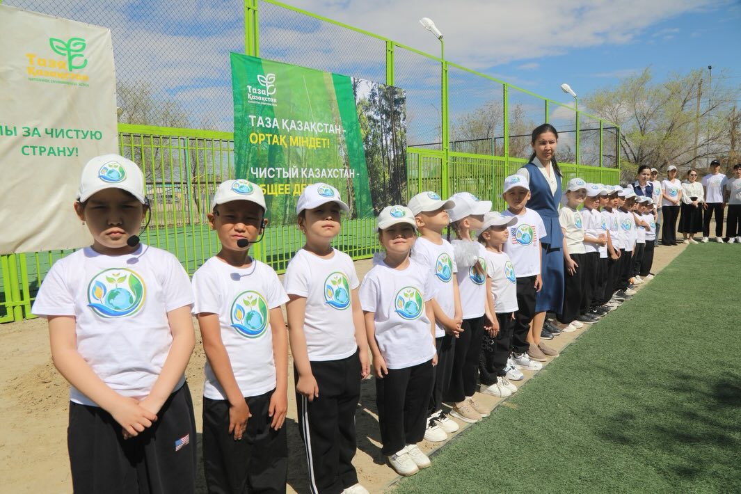 К дню Аральского моря организованы экологическая акция и районный футбольный турнир