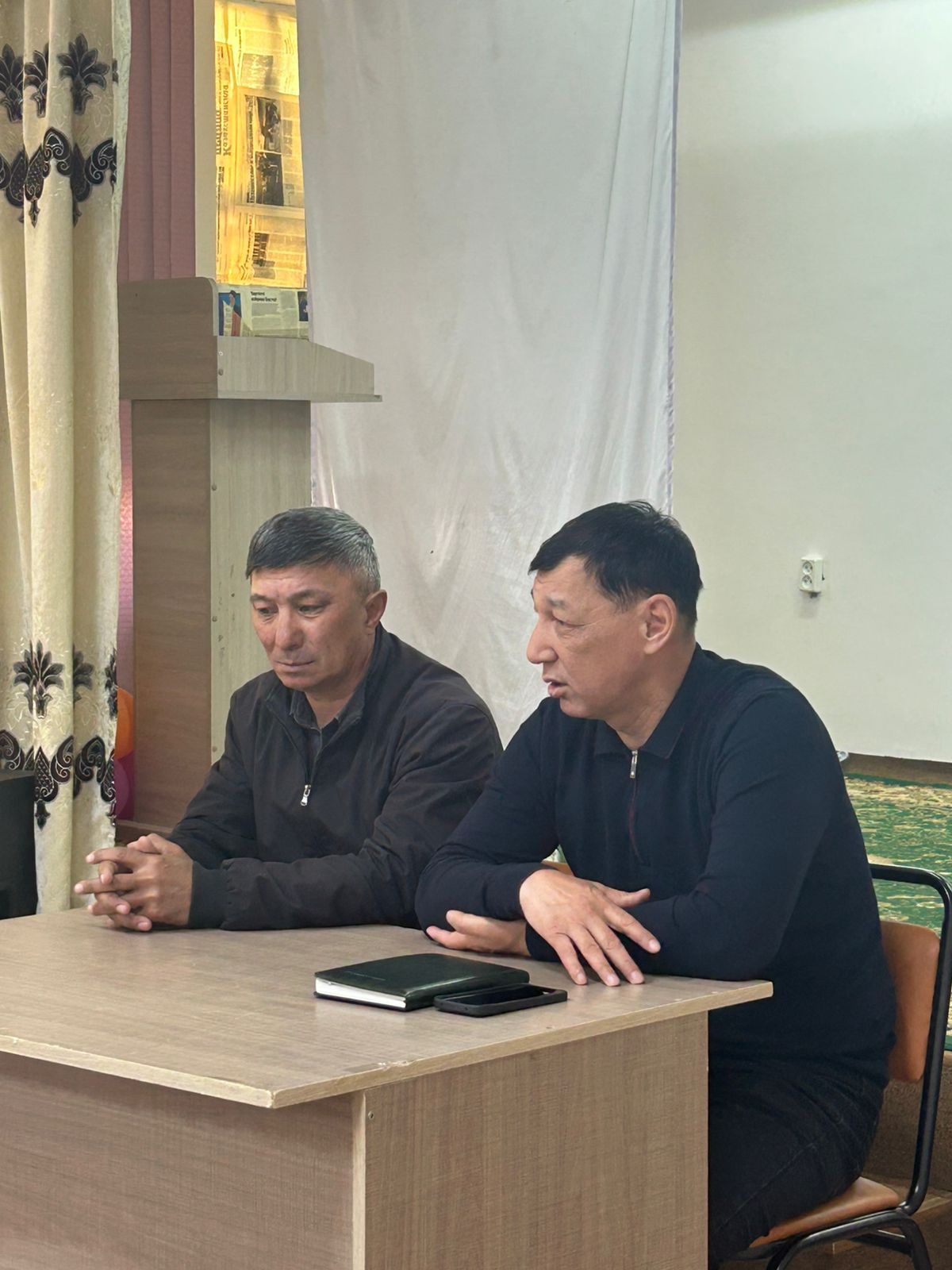 Вчера в селах Карабулак и Амангельды состоялось собрание с участием жителей.