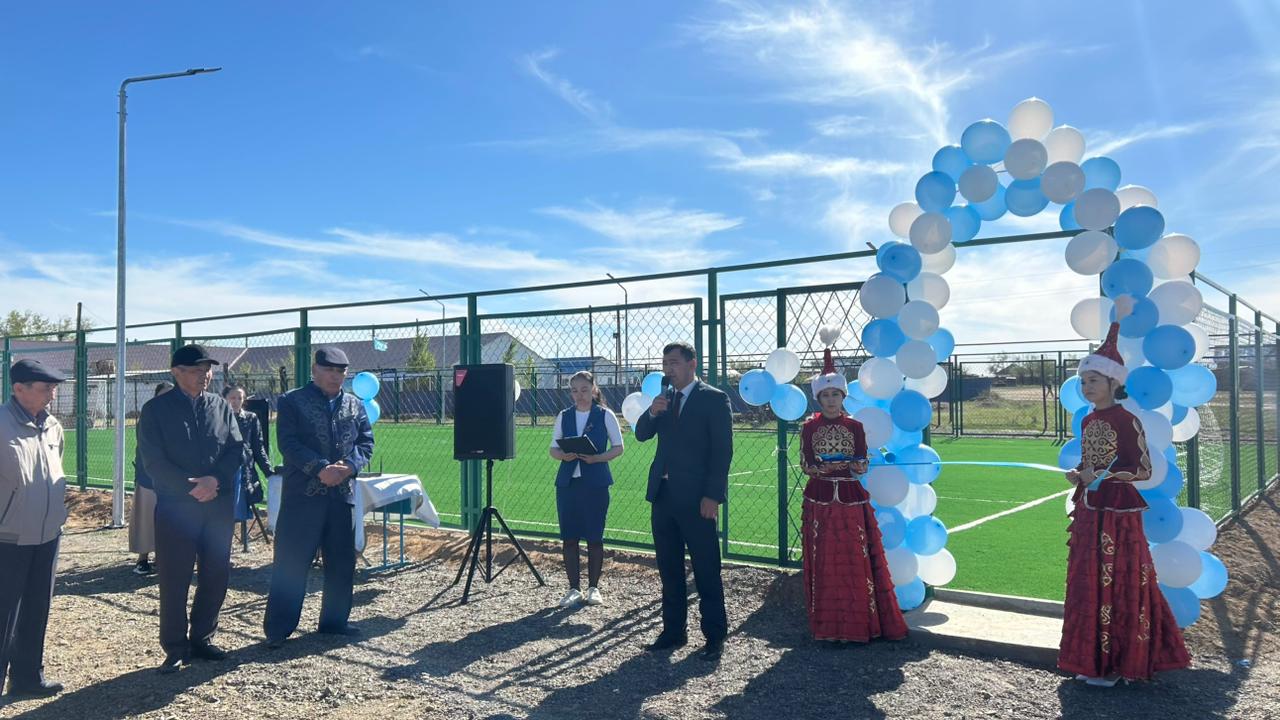 Футбольное поле построено в селе Монке би