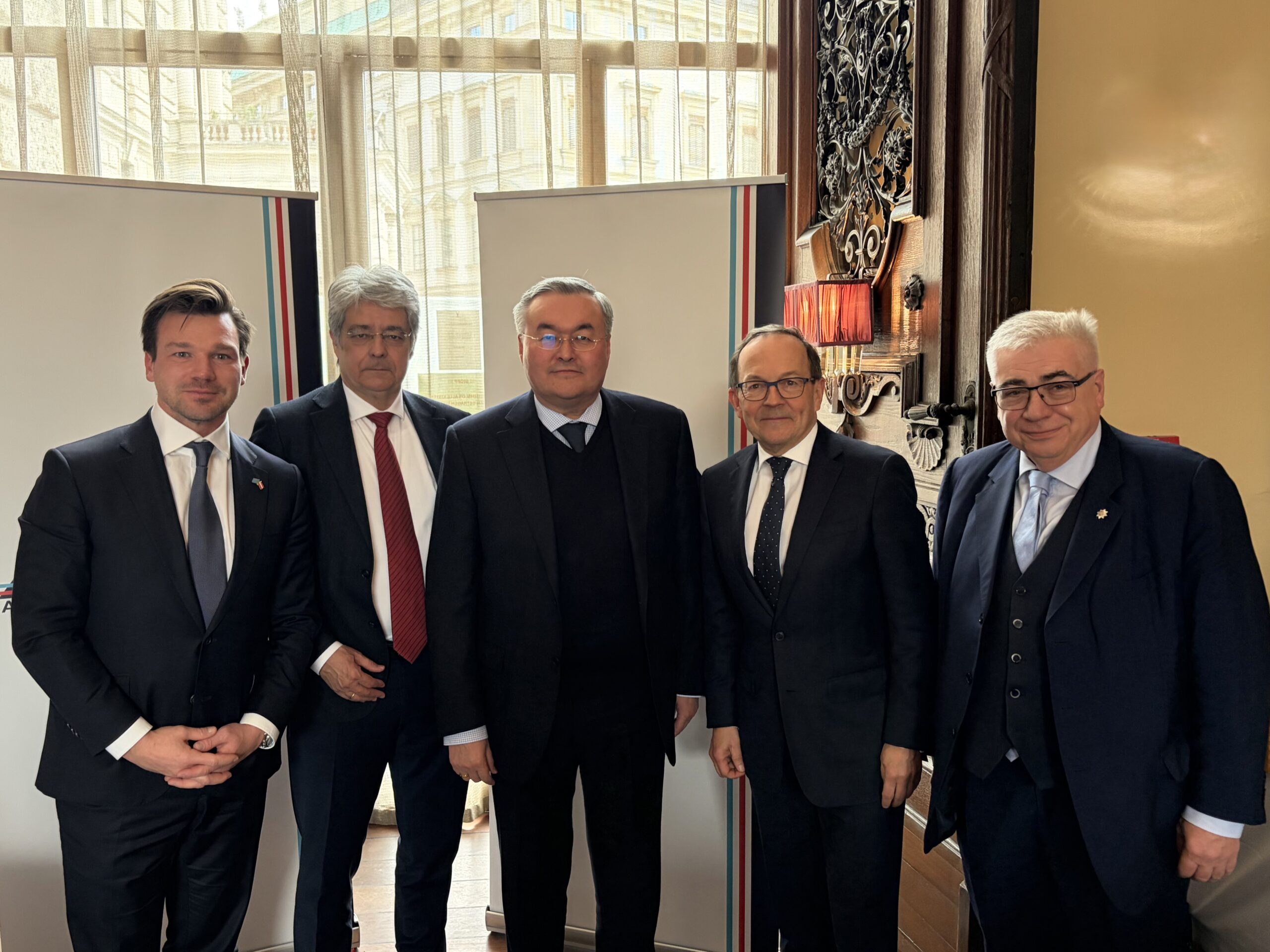 Определена стратегия сотрудничества Казахстана и Австрии  в сфере транспорта и логистики