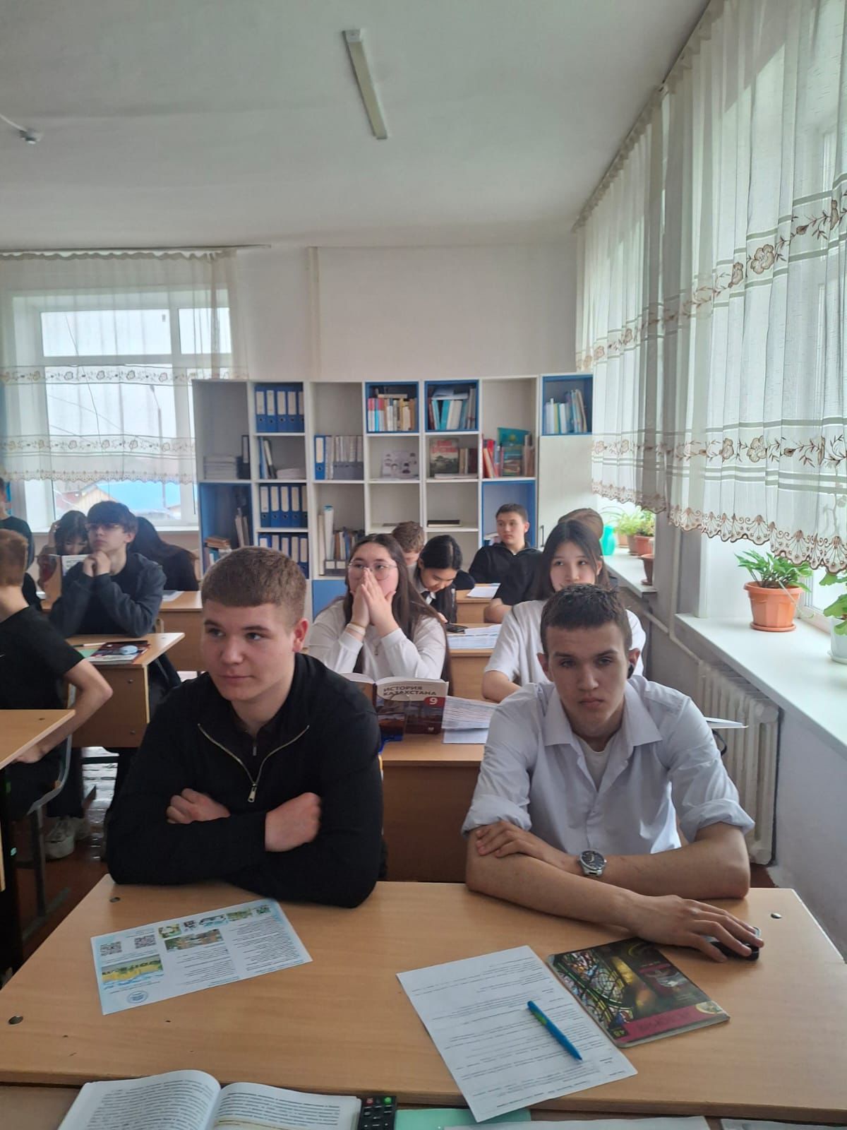 Cостоялась встреча выпускников школ района с представителями Кокшетауского колледжа «Арна»