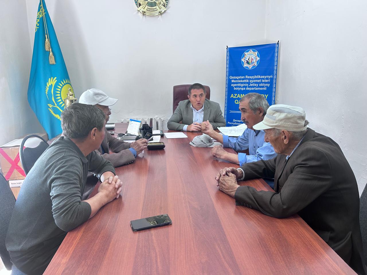 В селе Каражиде состоялось заседание совета аксакалов