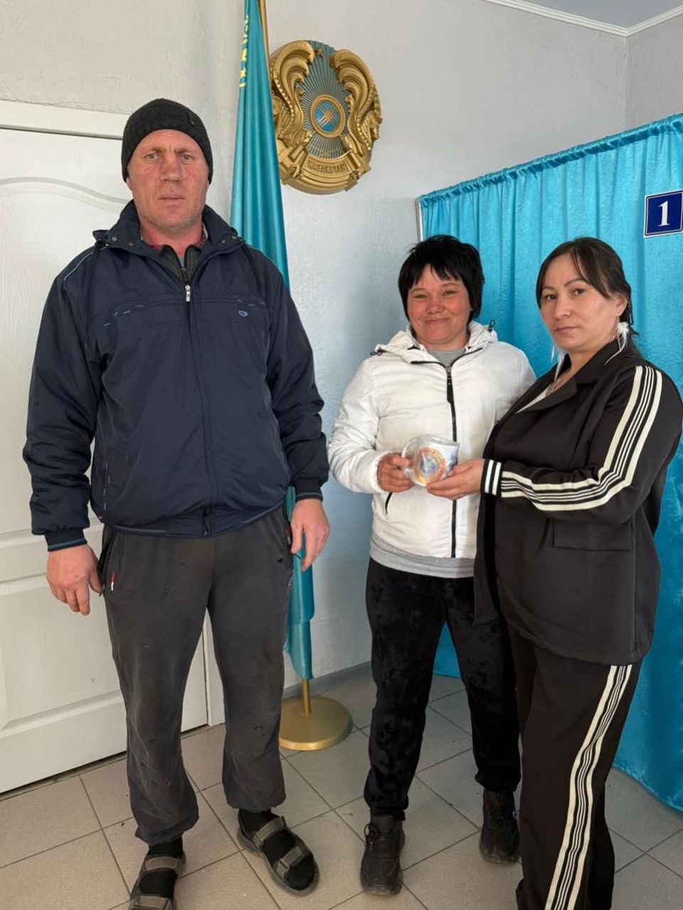 На избирательном участке №430 в селе Биртал Интернационального сельского округа жители проявляют активную гражданскую позицию.