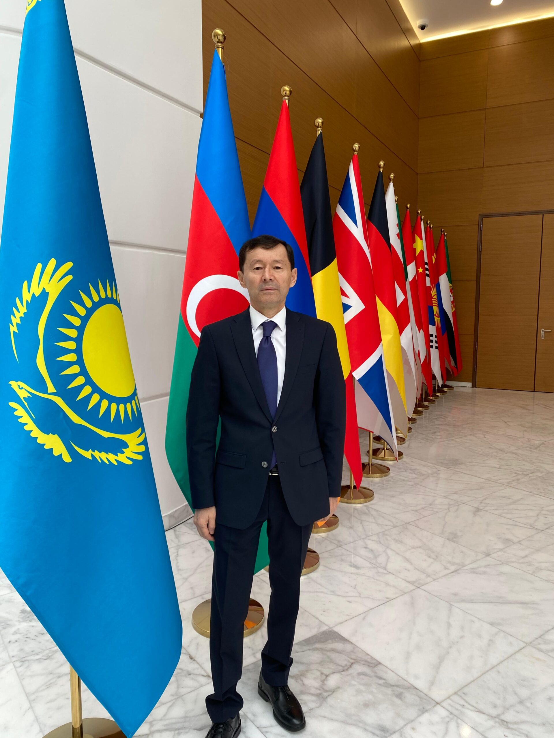 Главный государственный санитарный врач Мангистауской области М. Сербаев вчера в Астана принял участие в панельной сессии на тему «Сохранение будущих поколений: здоровье в центре экологической повестки — уроки и решения Приаралья», прошедшей в рамках регионального экологического саммита.