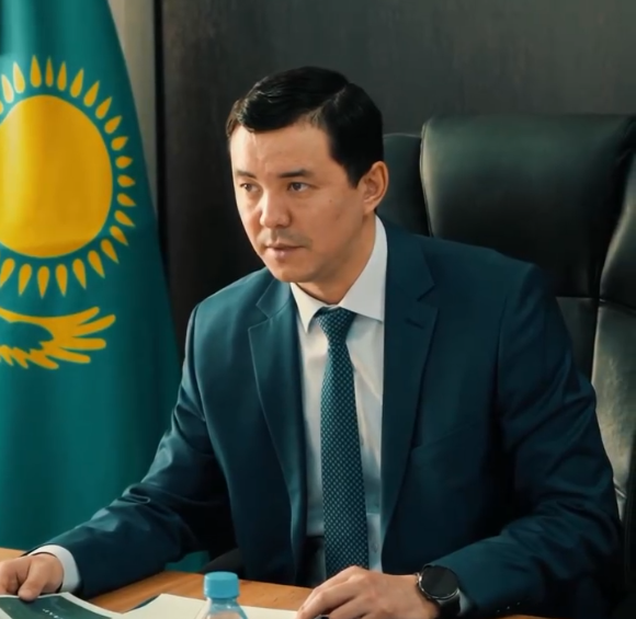 Под председательством акима района Айбека Купенова состоялось аппаратное совещание