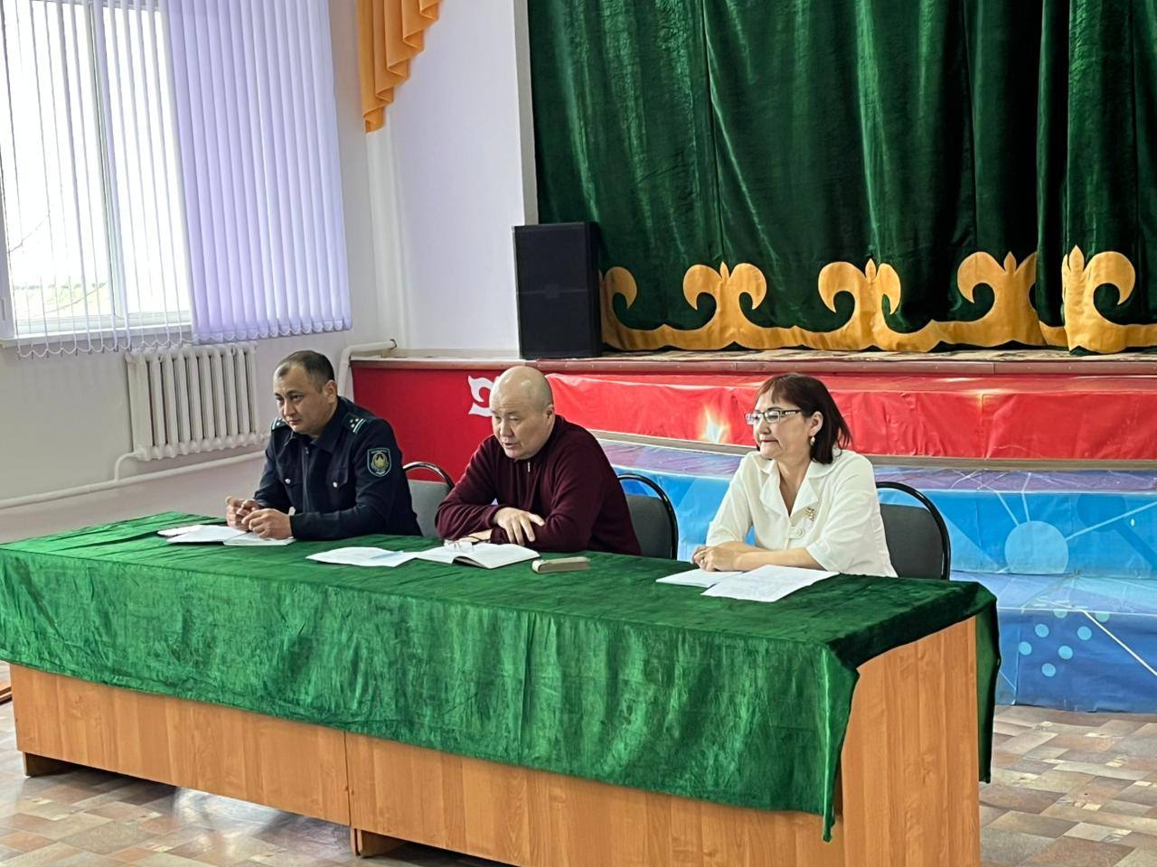 ВСТРЕЧА С ЖИТЕЛЯМИ СЕЛА…