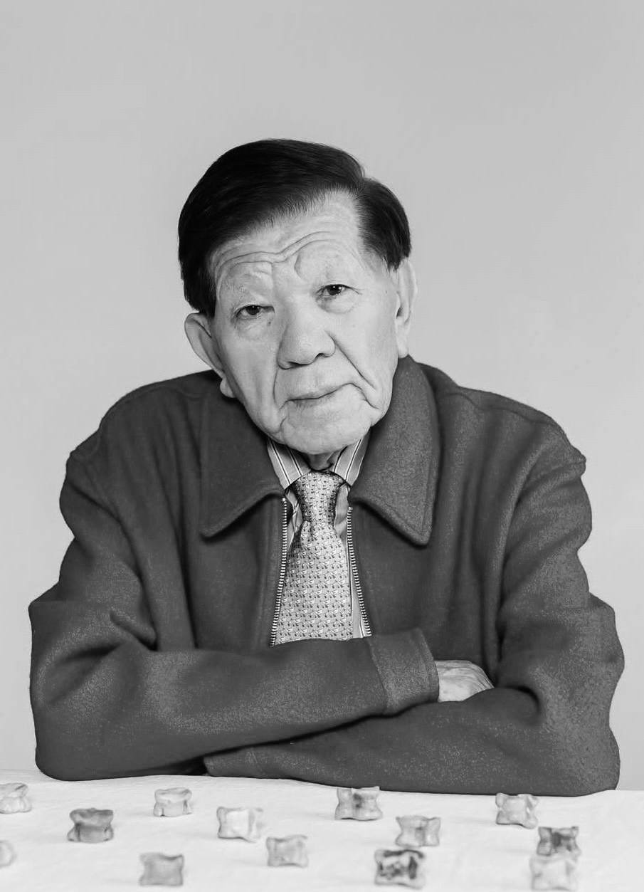 ВЫРАЖАЕМ СОБОЛЕЗНОВАНИЯ