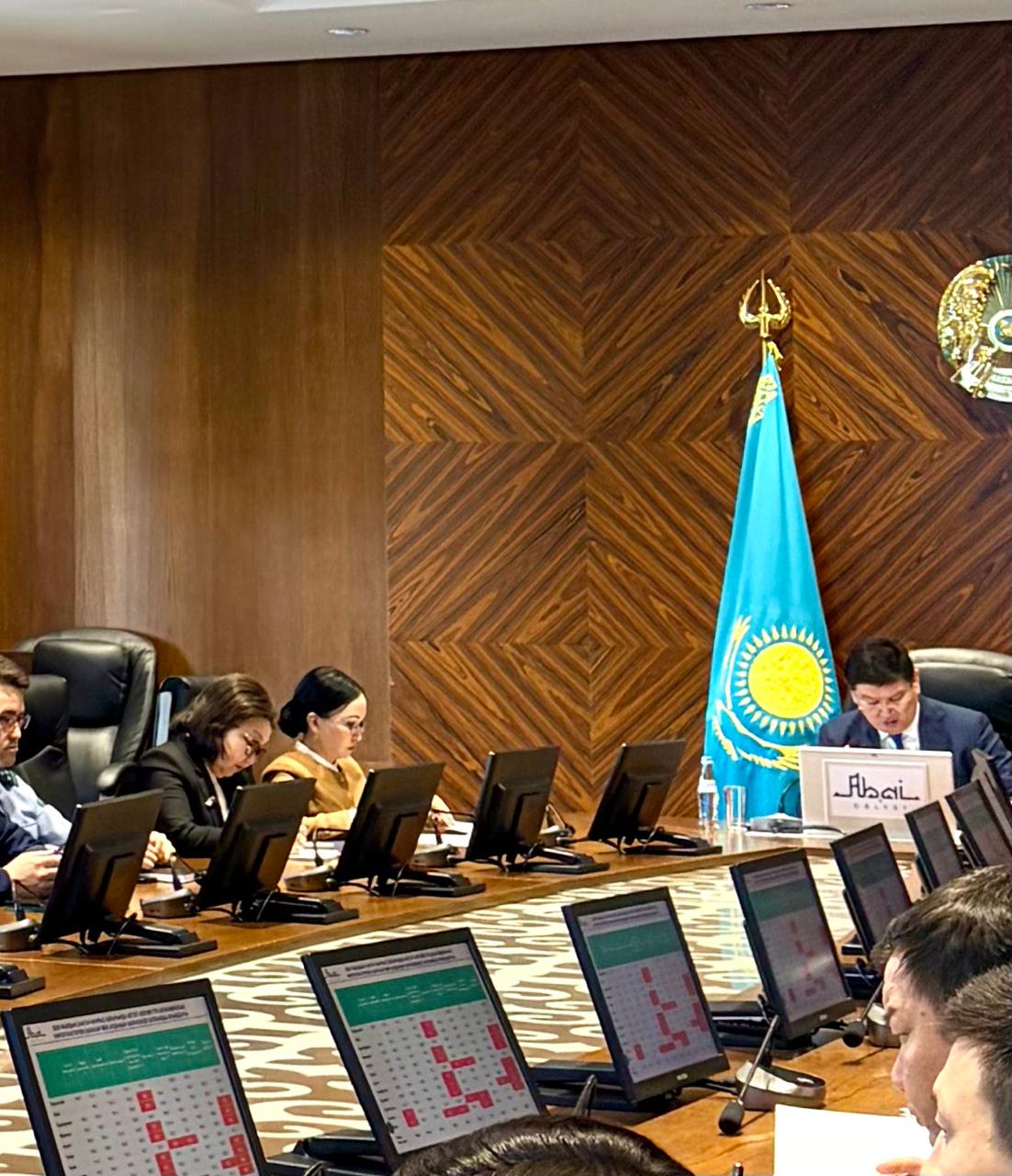 Сегодня руководитель управления экономики и бюджетного планирования Құдайбергенқызы Роза приняла участие на совещании под председательством первого заместителя акима области Садырa Ербола Абилхайырулы.